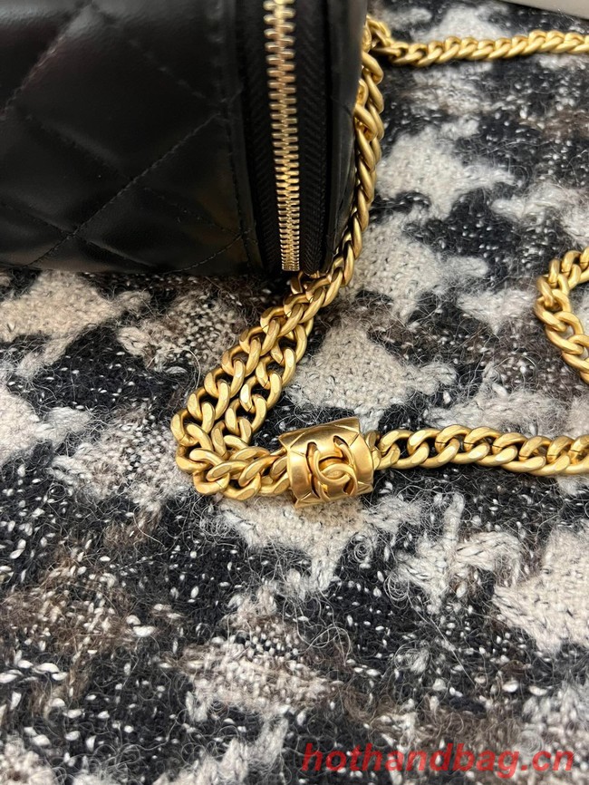 CHANEL VANITY WITH CHAIN 68106 Black