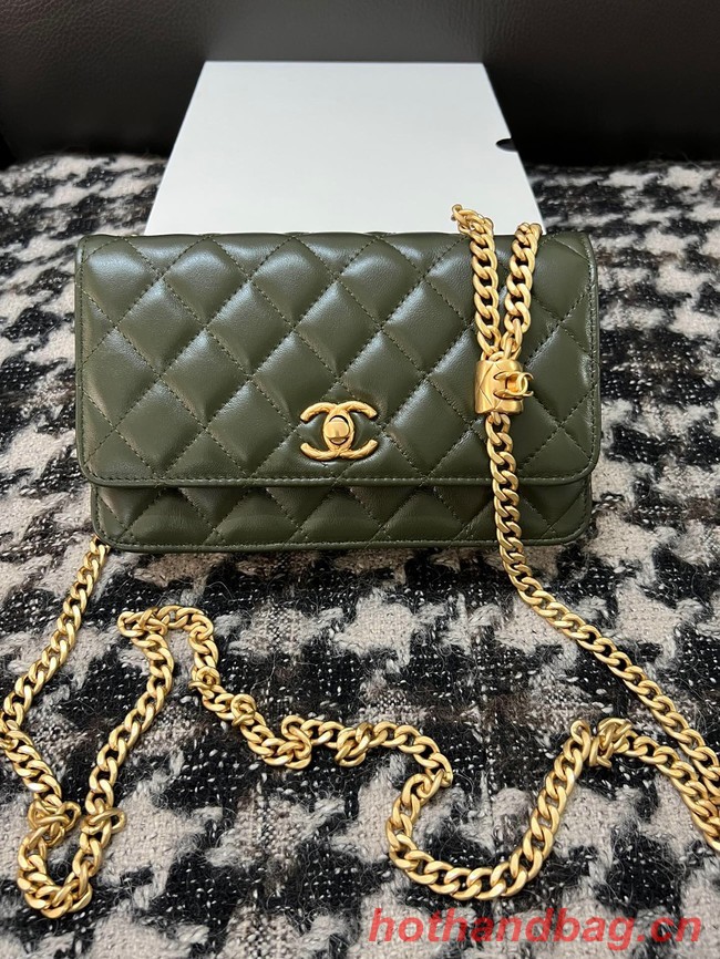 Chanel WALLET ON CHAIN Lambskin & Gold-Tone Metal AP3043 green