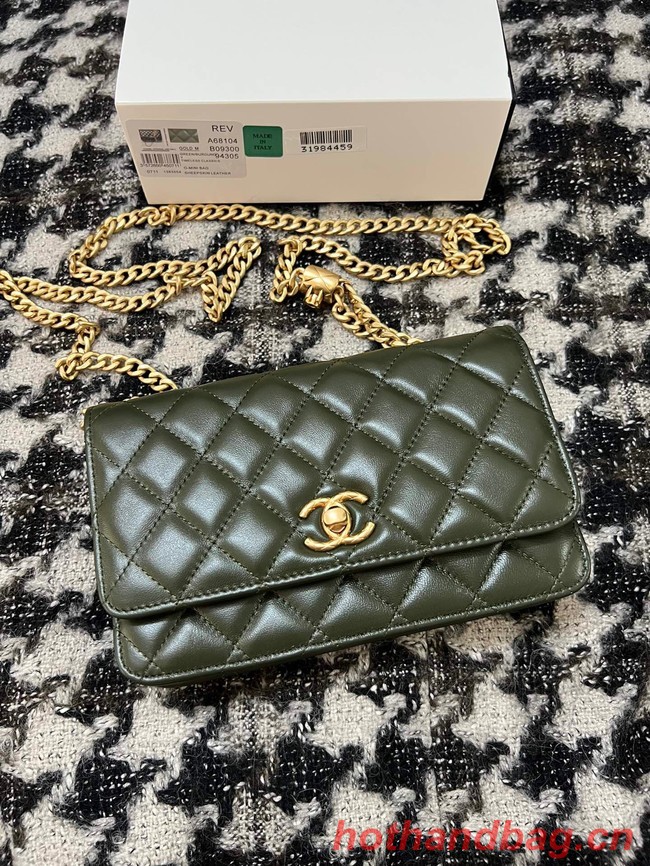 Chanel WALLET ON CHAIN Lambskin & Gold-Tone Metal AP3043 green