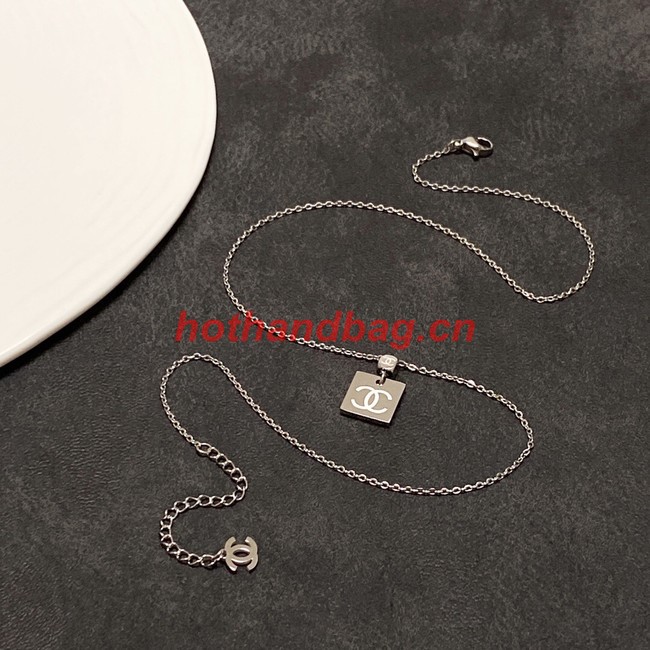 Chanel Necklace CE9523