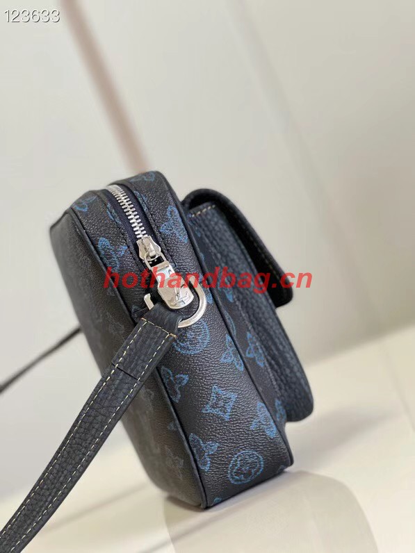 Louis vuitton CHRISTOPHER WEARABLE WALLET M69404