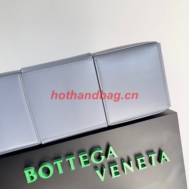 Bottega Veneta ARCO TOTE Large intrecciato grained leather tote bag 652868 gray