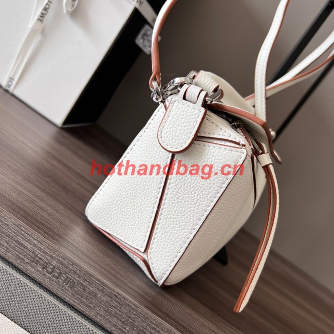 Loewe mini Puzzle Bag Original Leather 6124 cream