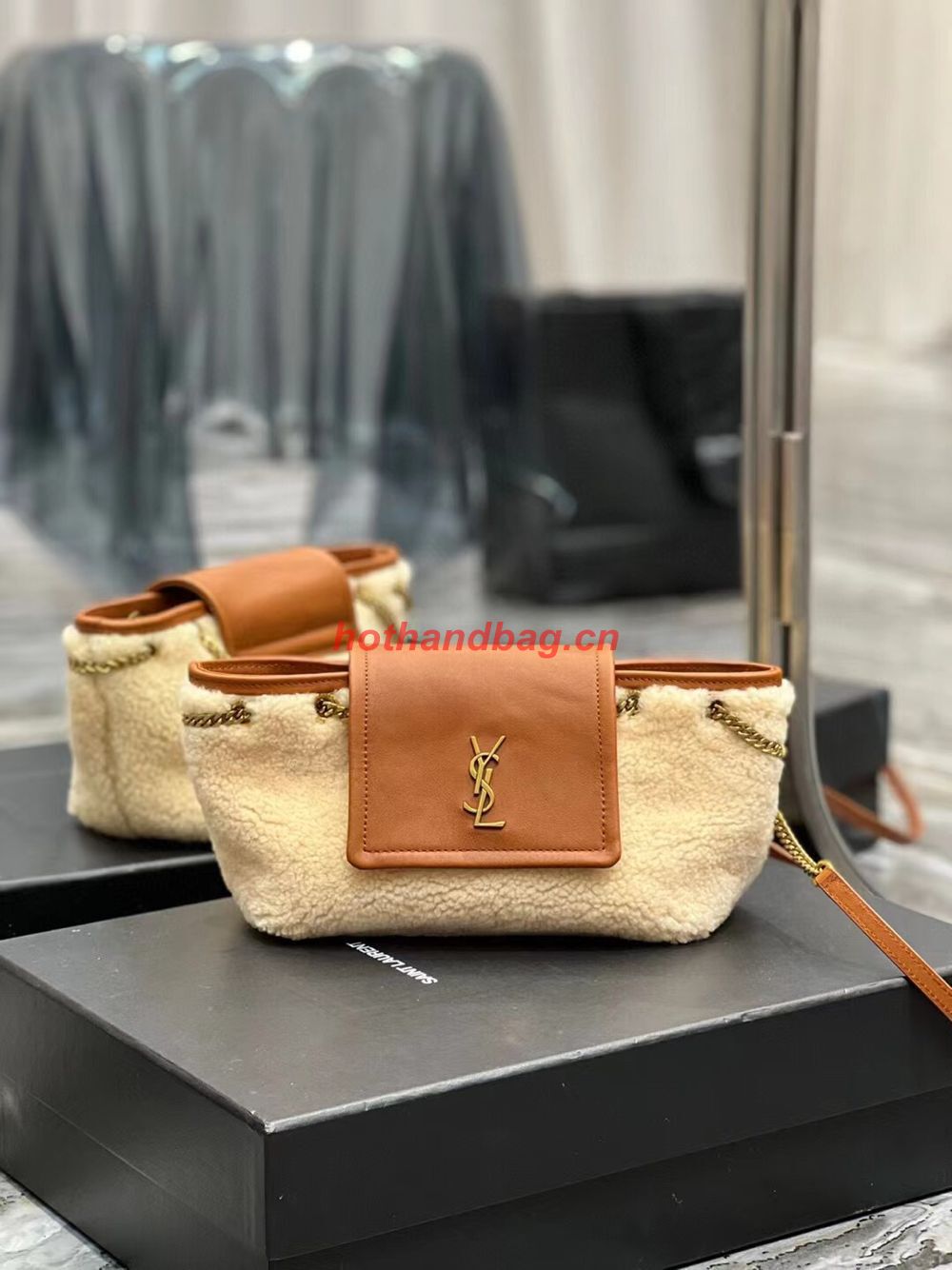 SAINT LAUREN LE MAILLON BUCKET BAG IN SUEDE Y667738 brown