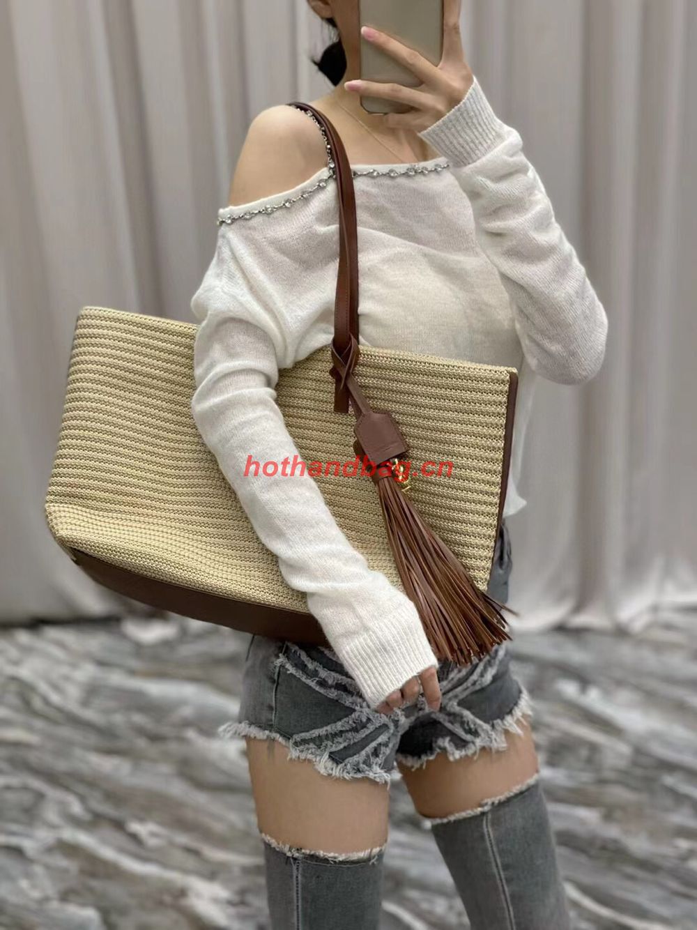 SAINT LAURENT PANIER MEDIUM BAG IN RAFFIA Y811502 TAUPE