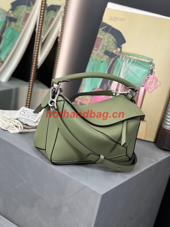 Loewe Puzzle Bag Leather 1609 blackish green