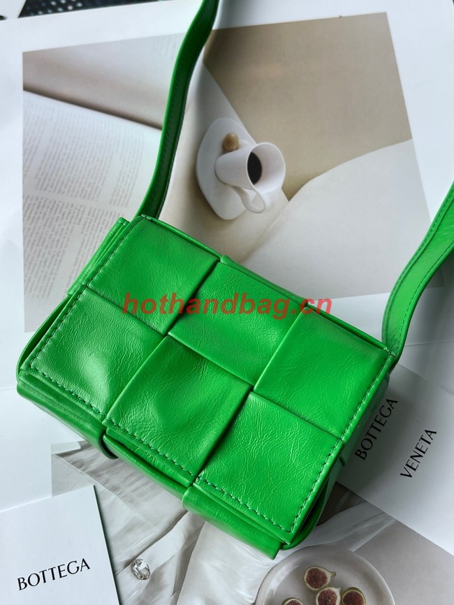 Bottega Veneta Candy Cassette A666688 Electrooptic green