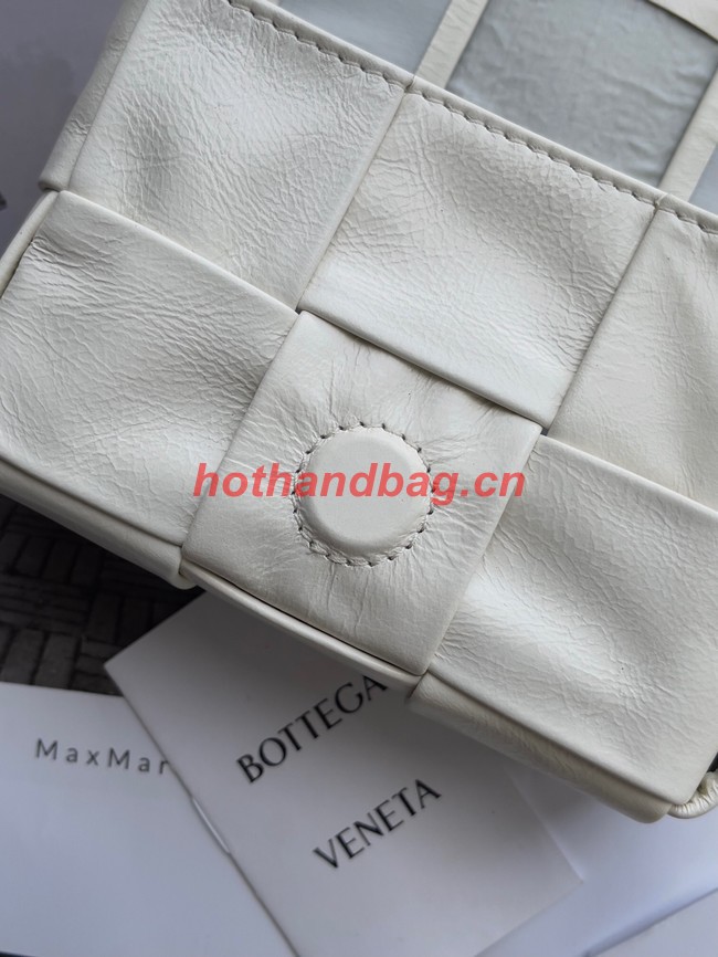 Bottega Veneta Candy Cassette A666688 cream