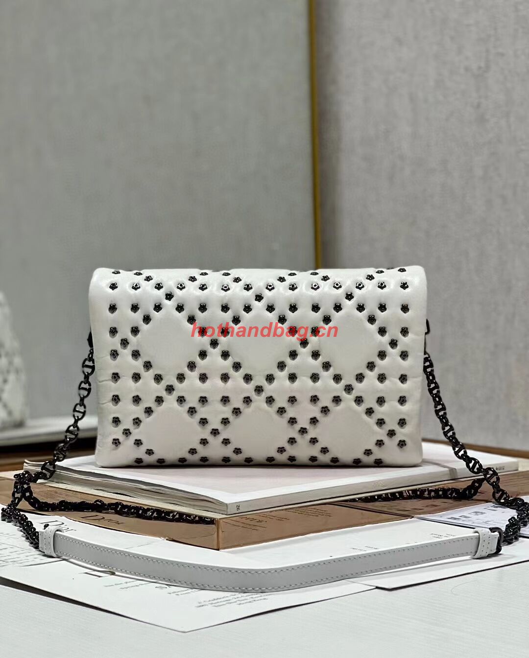 DIOR CARO MACROCANNAGE POUCH Macrocannage Calfskin with Star Motif S5135BN white