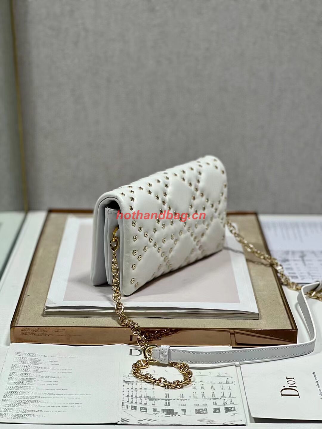 DIOR CARO MACROCANNAGE POUCH Macrocannage Calfskin with Star Motif S5135UNH white&gold