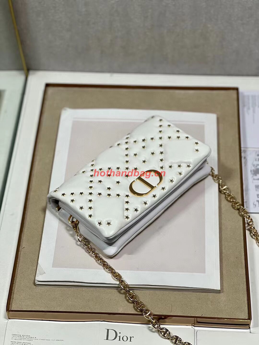 DIOR CARO MACROCANNAGE POUCH Macrocannage Calfskin with Star Motif S5135UNH white&gold