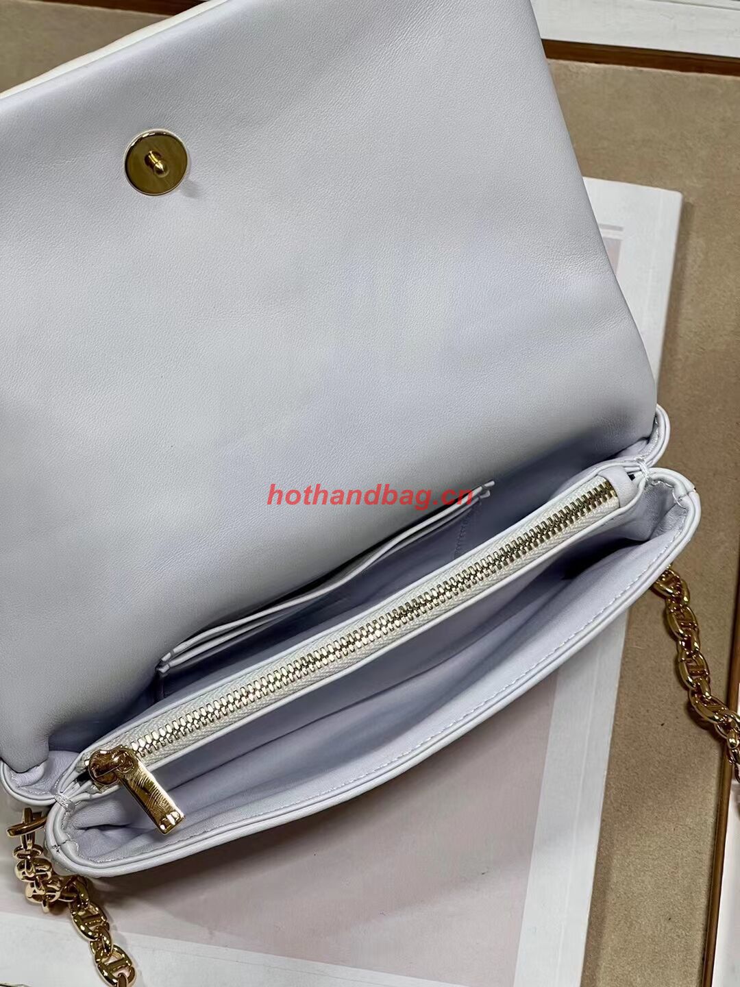 DIOR CARO MACROCANNAGE POUCH Macrocannage Calfskin with Star Motif S5135UNH white&gold