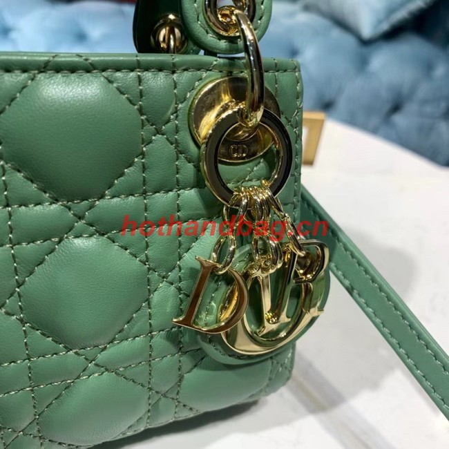 MICRO LADY DIOR BAG Scarlet Cannage Lambskin S0856O green