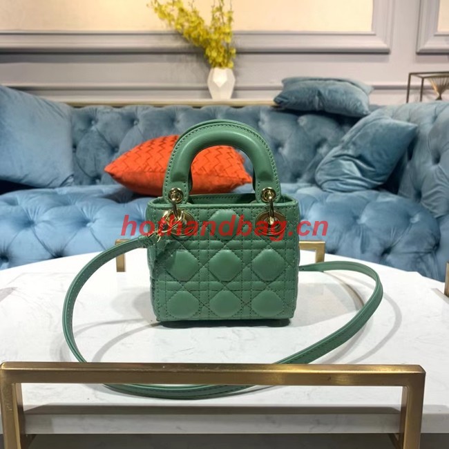 MICRO LADY DIOR BAG Scarlet Cannage Lambskin S0856O green