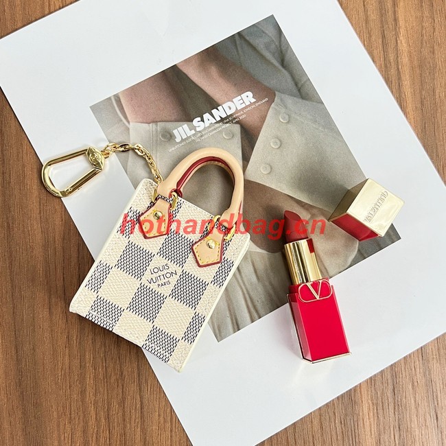 Louis Vuitton Pendants CE9379