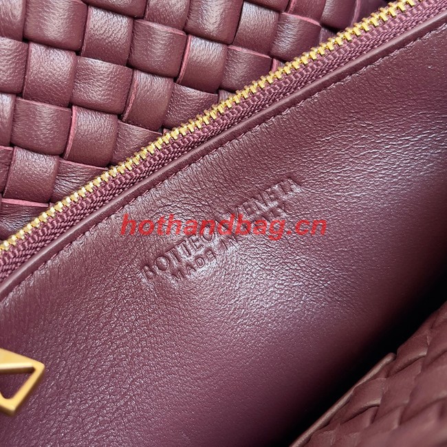 Bottega Veneta Small padded intreccio leather shoulder bag 709418 Bordeaux