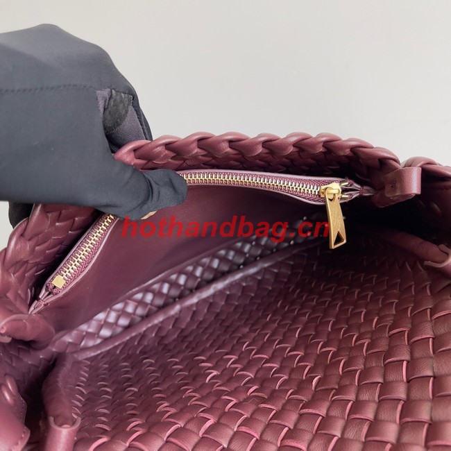 Bottega Veneta Small padded intreccio leather shoulder bag 709418 Bordeaux