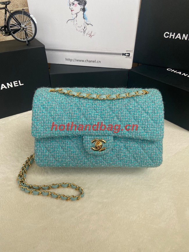 Chanel CLASSIC HANDBAG A01112-10