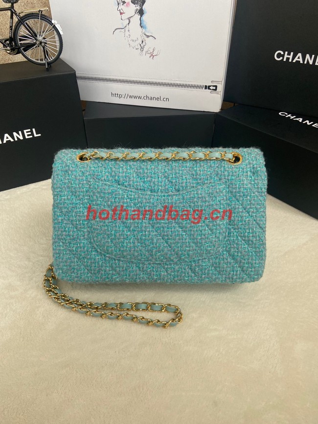 Chanel CLASSIC HANDBAG A01112-10