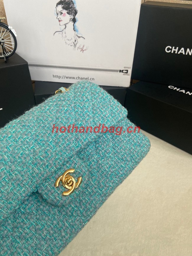 Chanel CLASSIC HANDBAG A01112-10