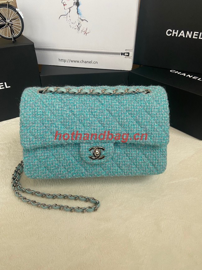 Chanel CLASSIC HANDBAG A01112-11