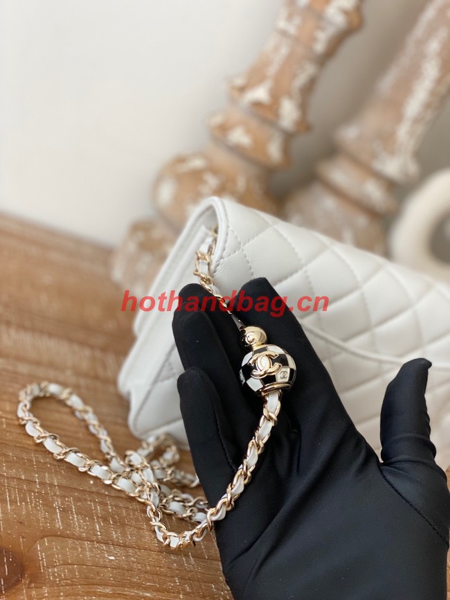 CHANEL WALLET ON CHAIN  AP1450 white