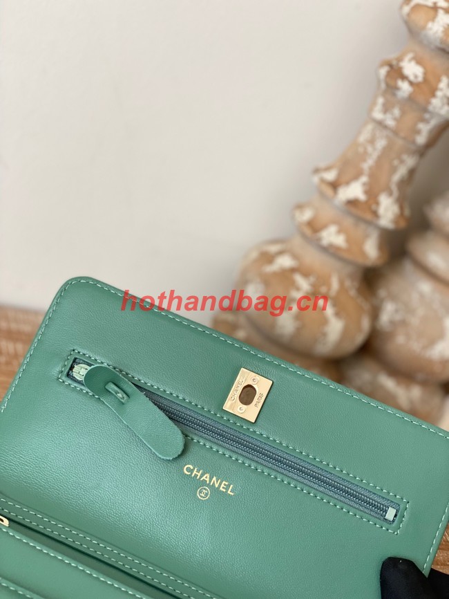 CHANEL WALLET ON CHAIN AP1450 GREEN