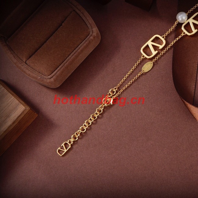 Valentino Necklace CE9903