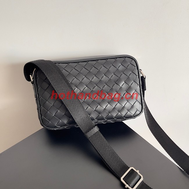 Bottega Veneta camera bag A66655 black