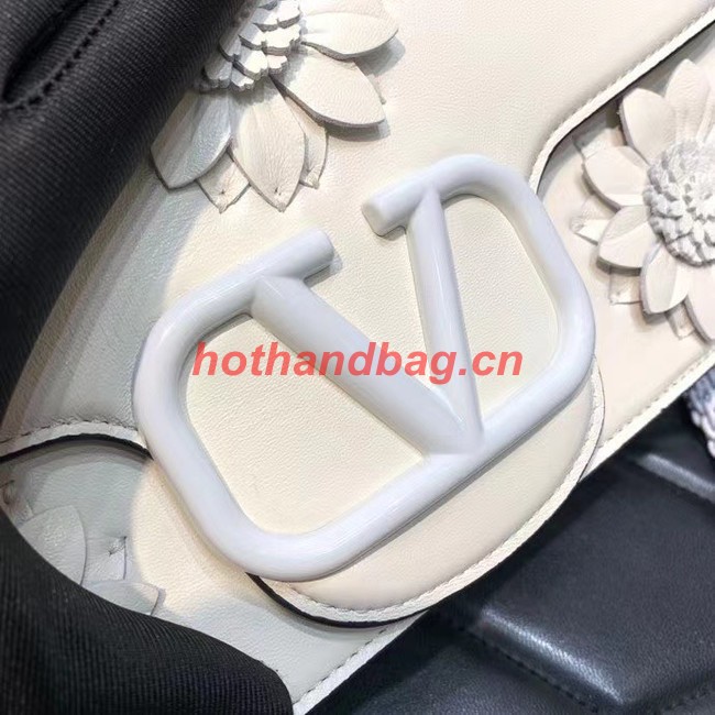 VALENTINO FLORAL TRIM LOCO BAG WB0K30P WHITE