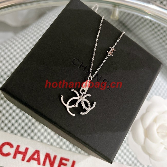 Chanel Necklace CE10112