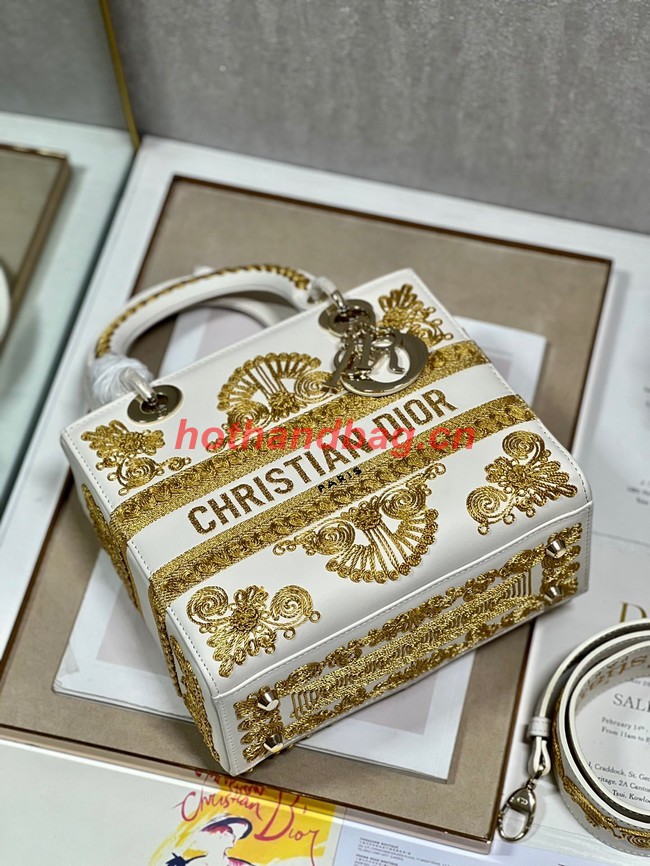 DIOR MEDIUM LADY D-LITE BAG gold and White Ornamental Cornely-Effect Embroidery M0565O