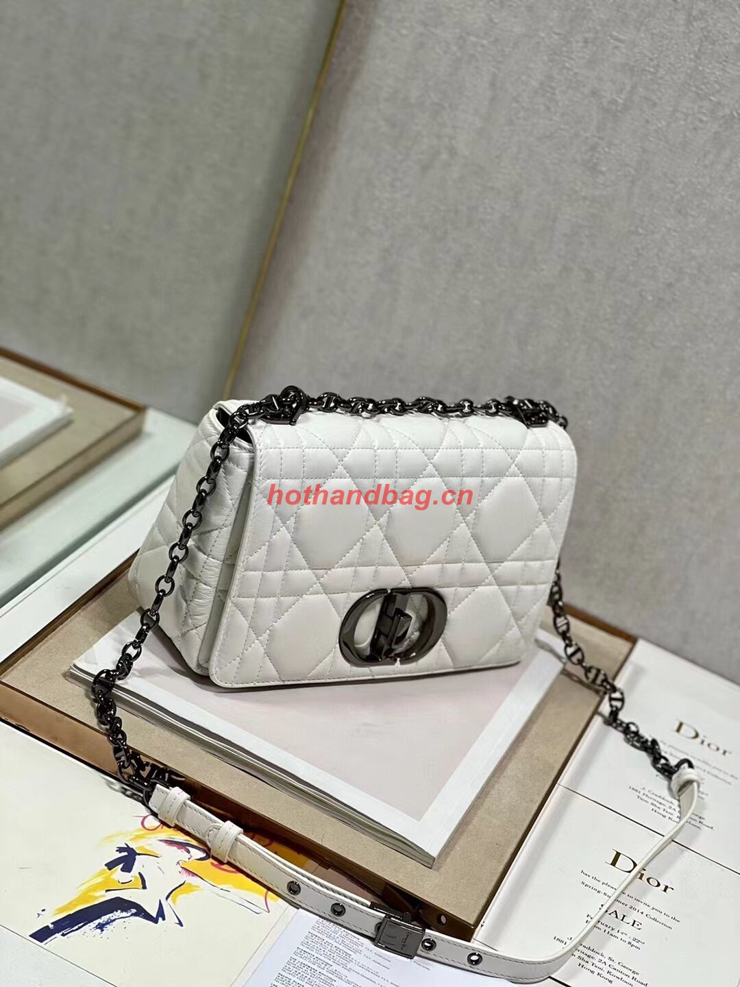 MEDIUM DIOR CARO BAG Supple Cannage Calfskin M9242U white&black