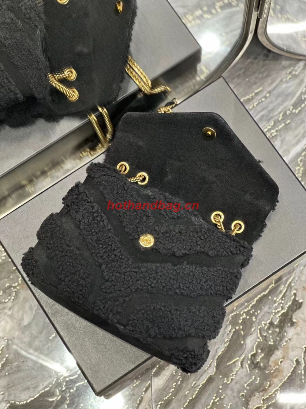 SAINT LAURENT LOULOU CHAIN BAG IN QUILTED Y Lambhair Y682218 BLACK