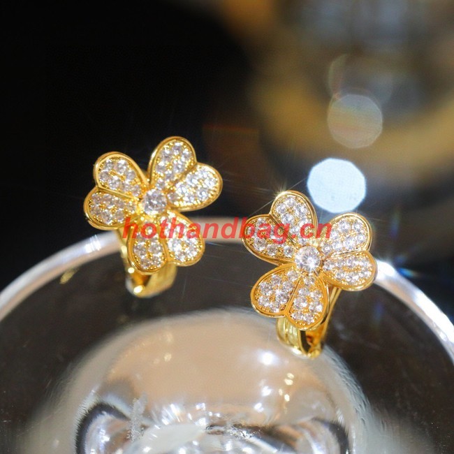 Van Cleef & Arpels Earrings CE10876