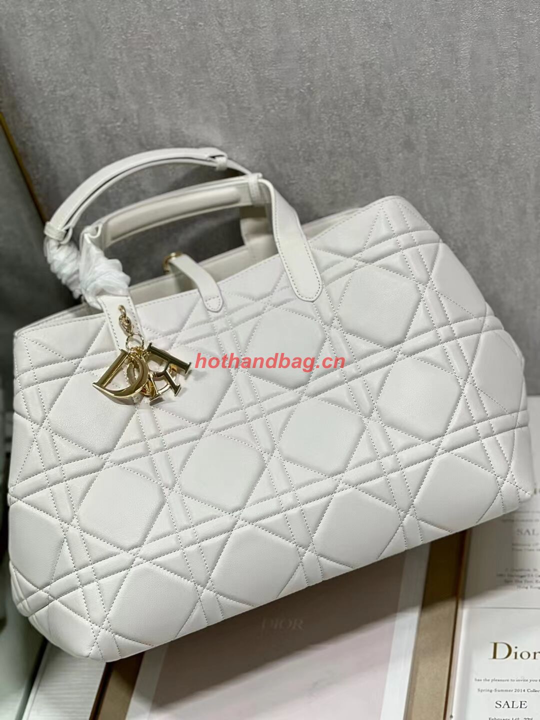 LADY DIOR TOP HANDLE LARGE BAG Latte Cannage Lambskin C0088 WHITE&GOLD