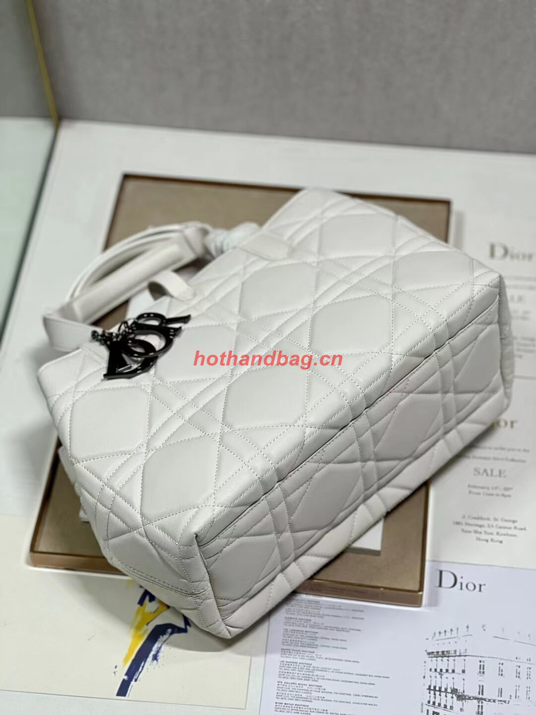 DIOR TOP HANDLE MEDIUM BAG Latte Cannage Lambskin C0089 WHITE&BLACK