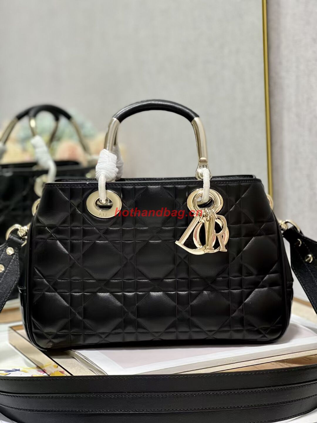 LADY DIOR TOP HANDLE MEDIUM BAG Cannage Lambskin C9226 BLACK&GOLD