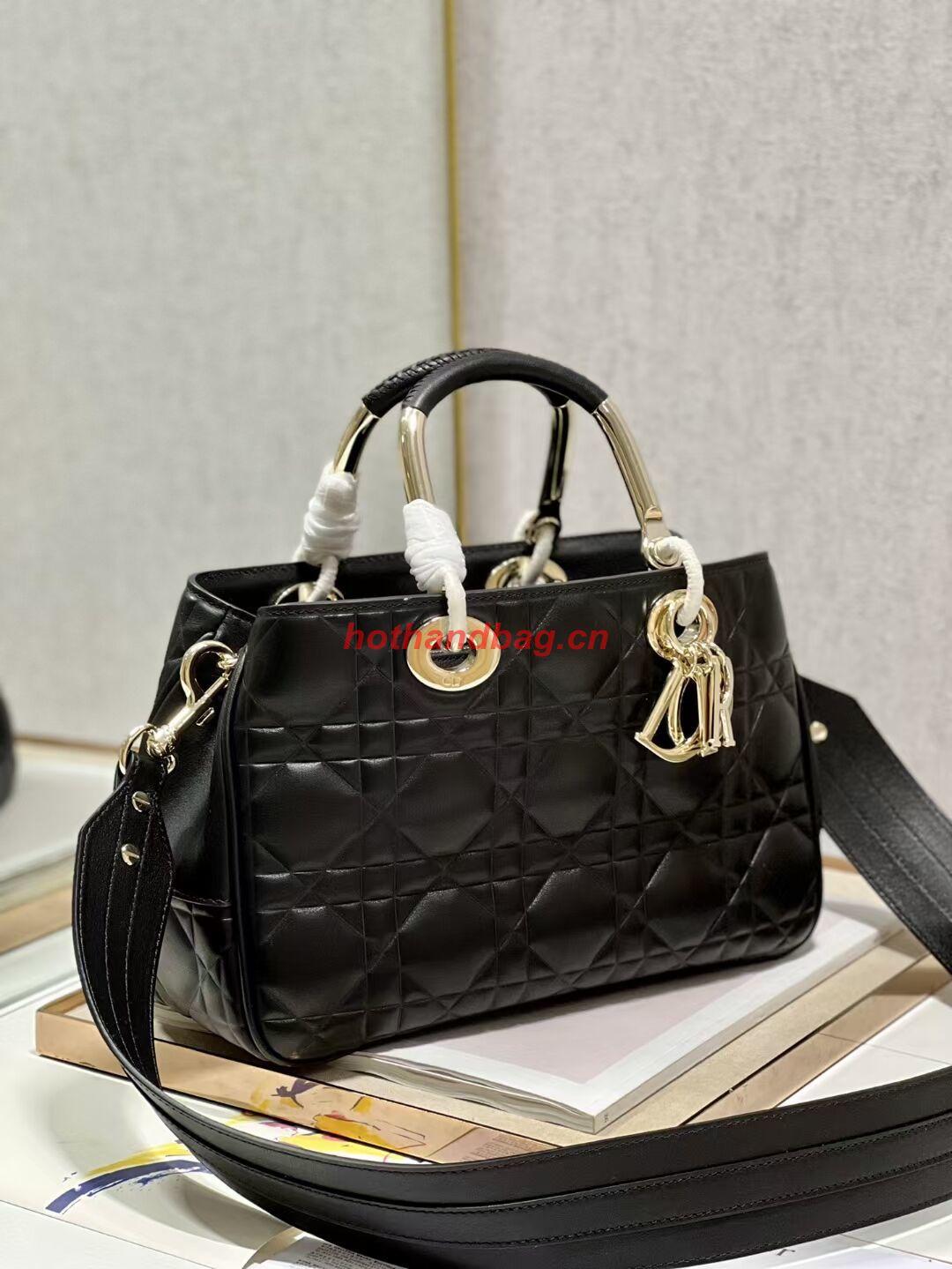 LADY DIOR TOP HANDLE MEDIUM BAG Cannage Lambskin C9226 BLACK&GOLD