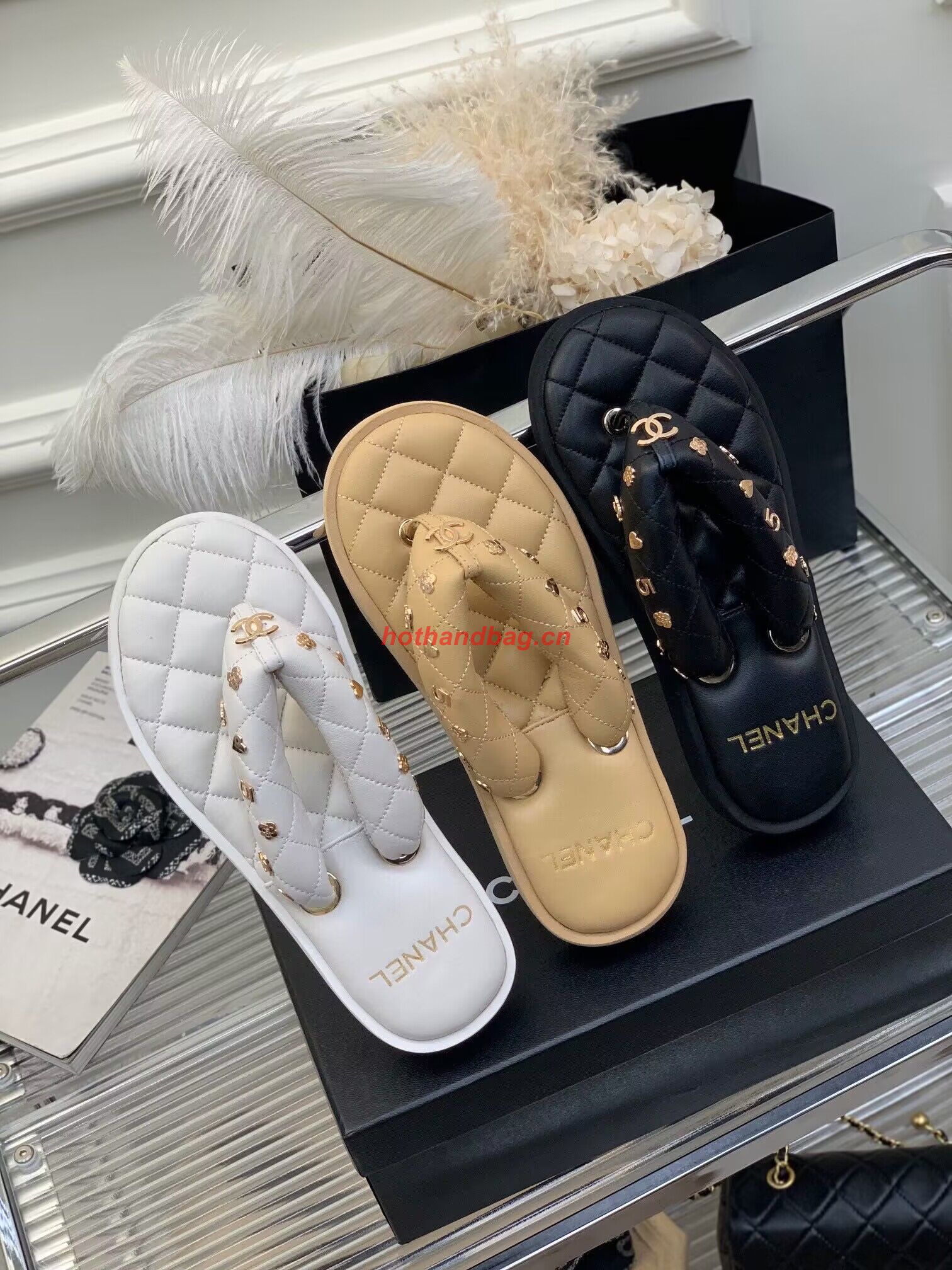 Chanel slippers CS39621 White