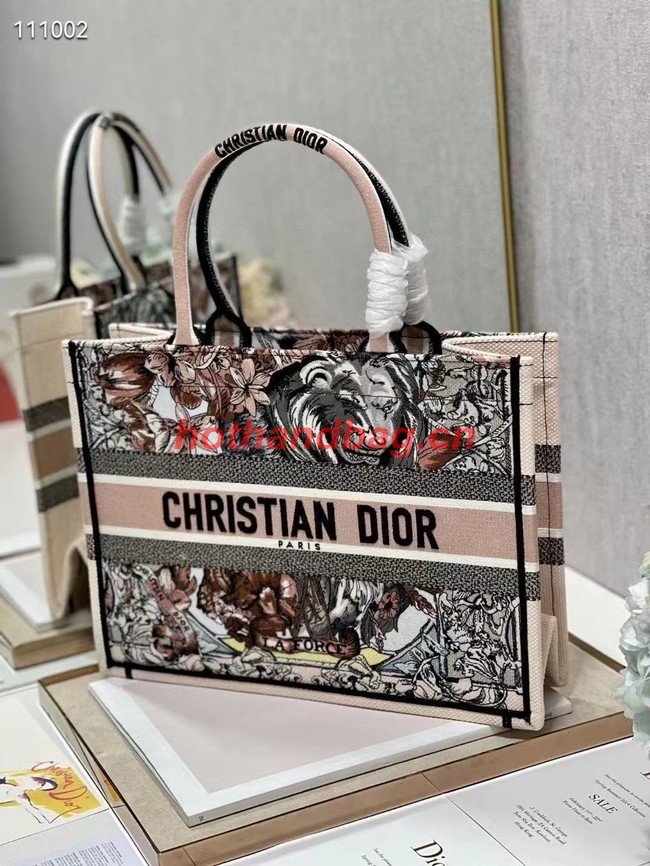 MEDIUM DIOR BOOK TOTE Embroidery M1296Z-33