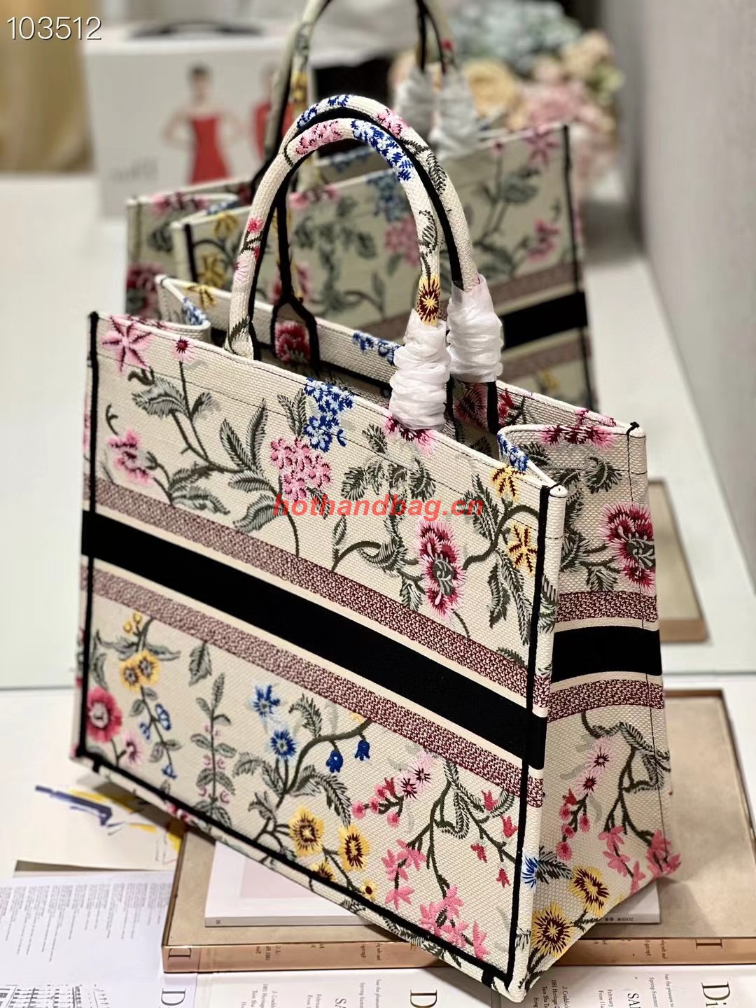 MEDIUM DIOR BOOK TOTE White Multicolor Dior Petites Fleurs Embroider M1296ZEAU