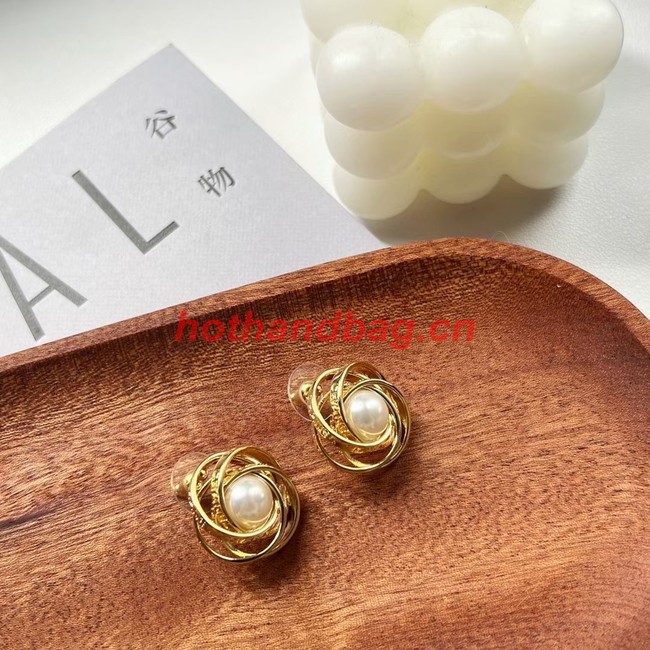 Chanel Earrings CE11324