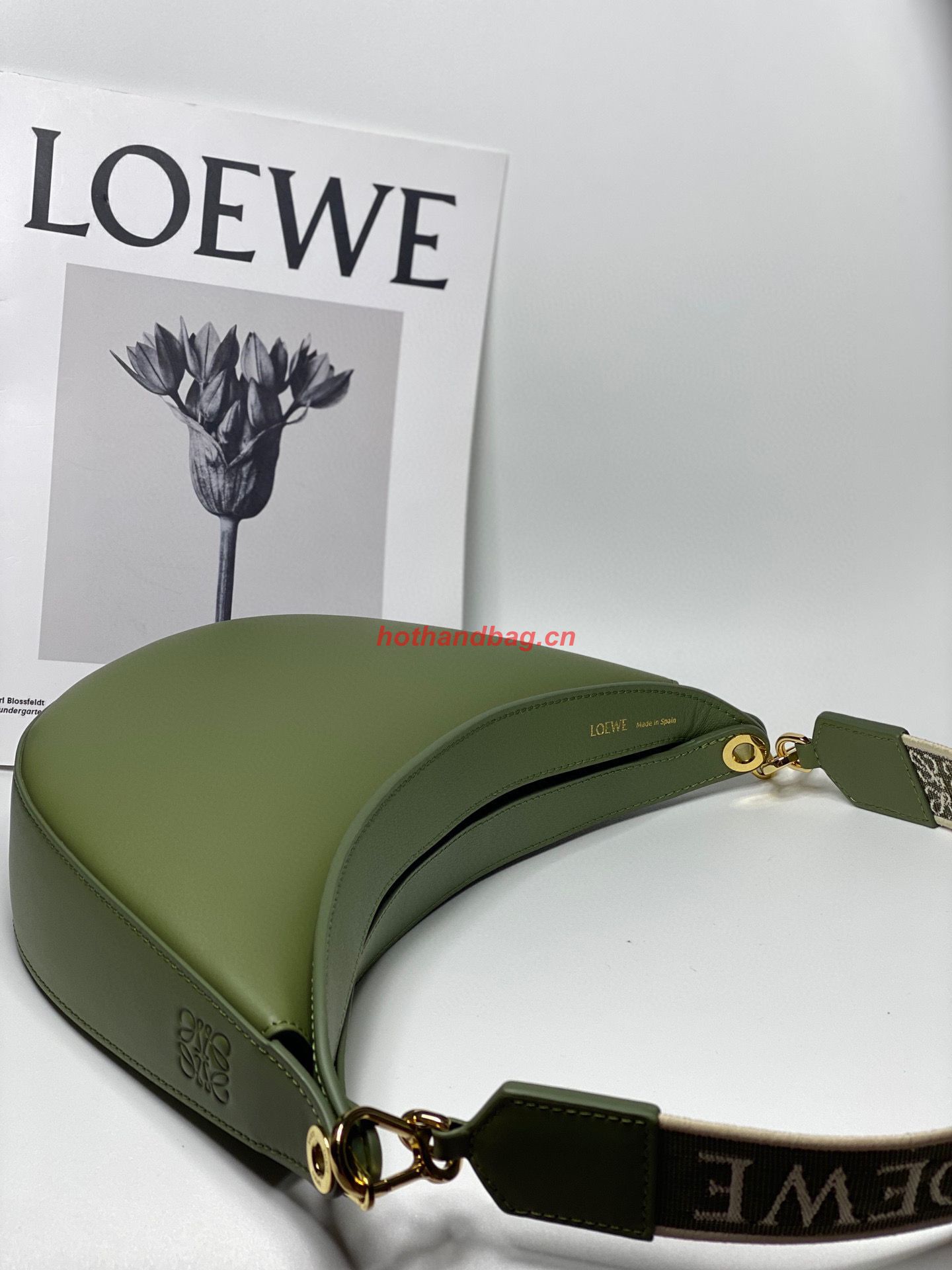 Loewe Original Leather Shoulder Handbag 3073 Green