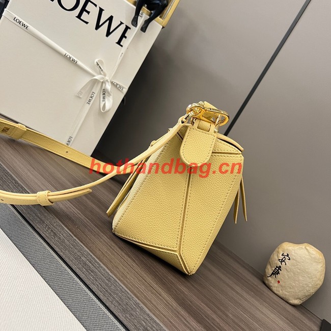 Loewe Puzzle Bag Leather 1209 yellow