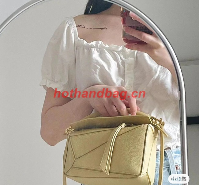 Loewe Puzzle Bag Leather 1209 yellow