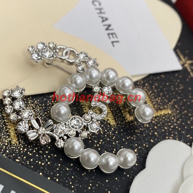 Chanel brooch CE11346