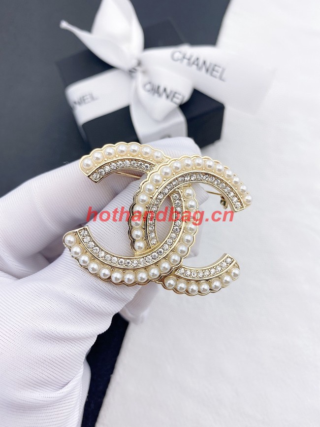 Chanel brooch CE11352