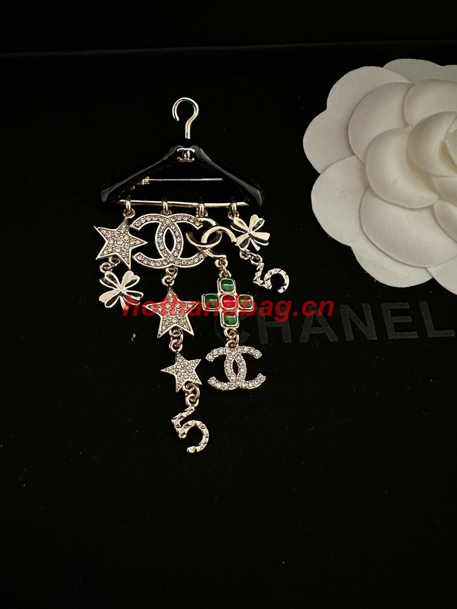 Chanel brooch CE11359