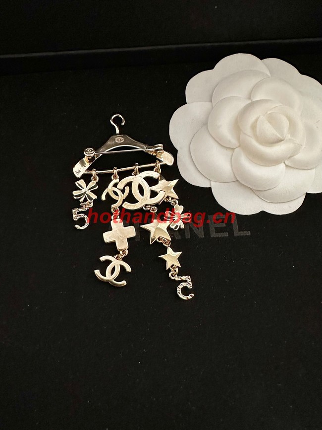 Chanel brooch CE11359